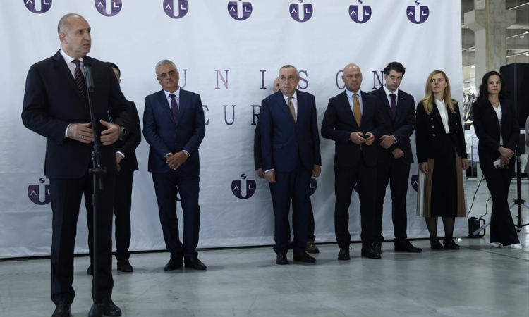 Министър Петрова участва в откриването на високотехнологично производство – пример за задълбочаващото се партньорство между България и Китай
